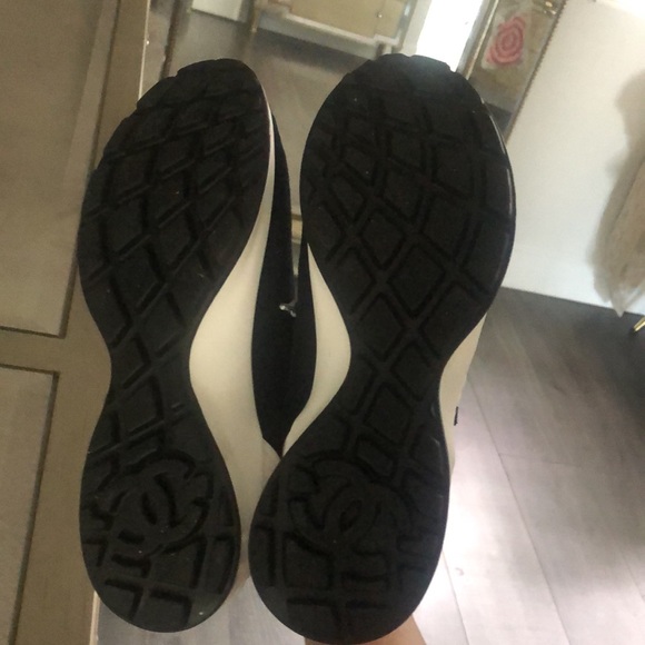 RARE CHANEL SNEAKERS 💎💎 with box - Picture 8 of 10